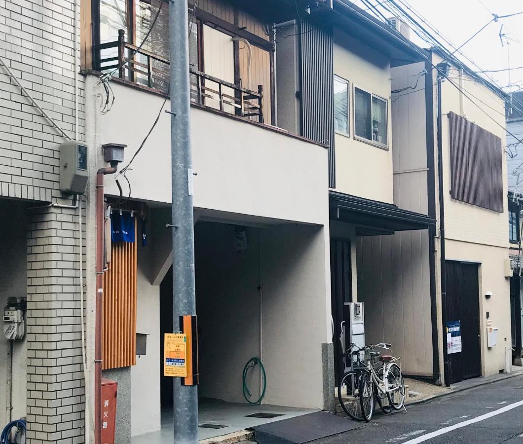 Hotel ファミリー向け民泊 かつら 二条城近くの和風座敷 Kyōto Esterno foto